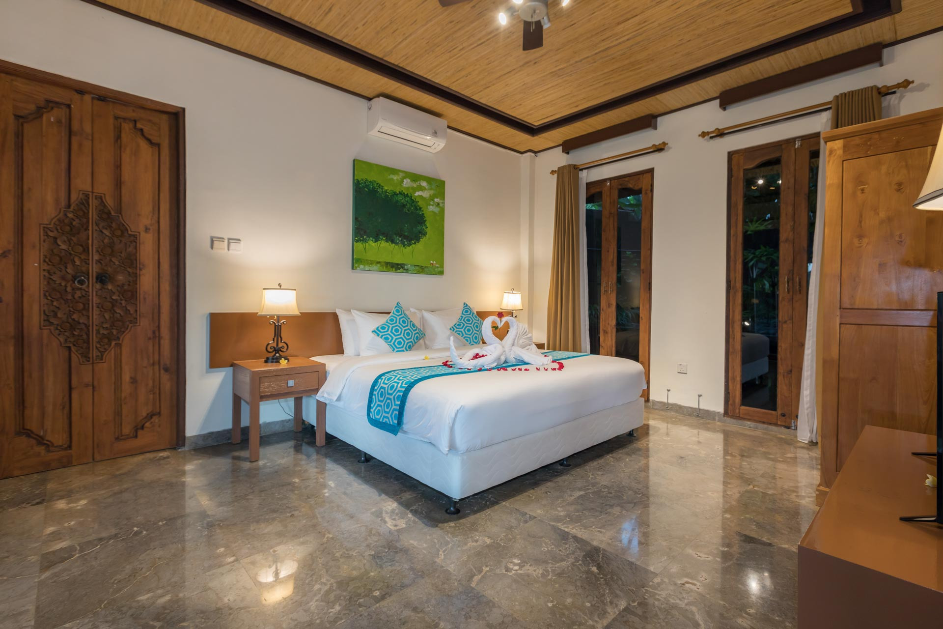Villa Djani Bedroom1-7717.jpg