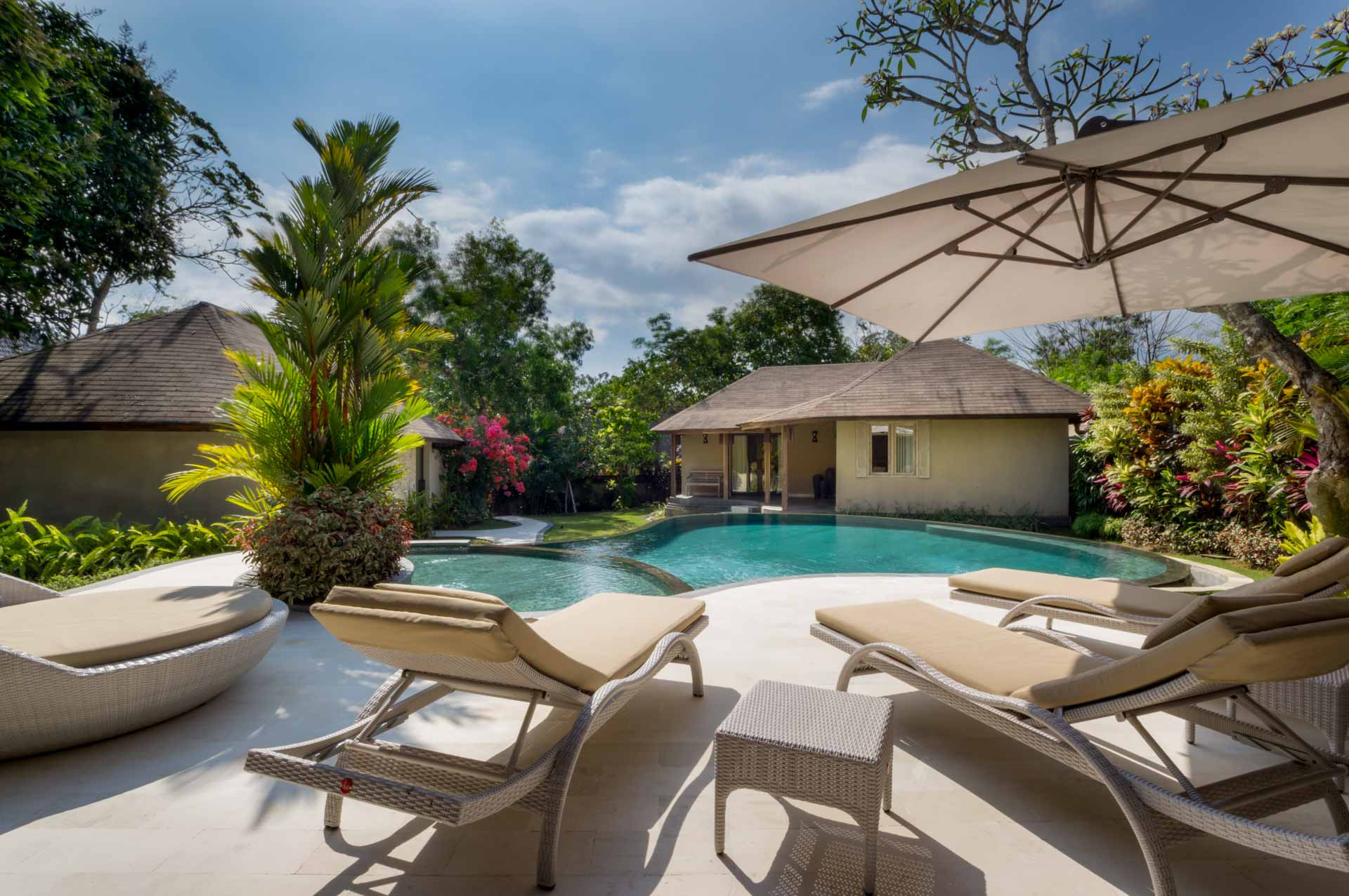 7-Villa Markisa-pool terrace.jpg