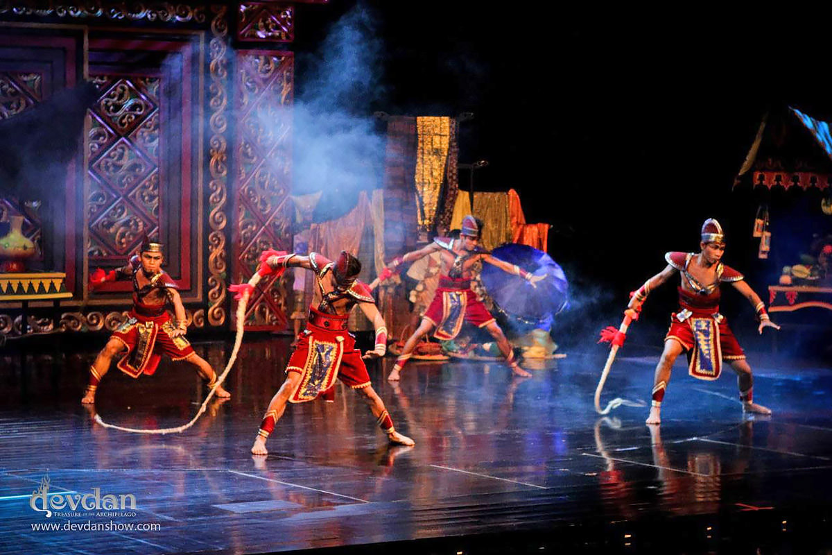 Devdan-Show-Nusa-Dua-2-1.jpg