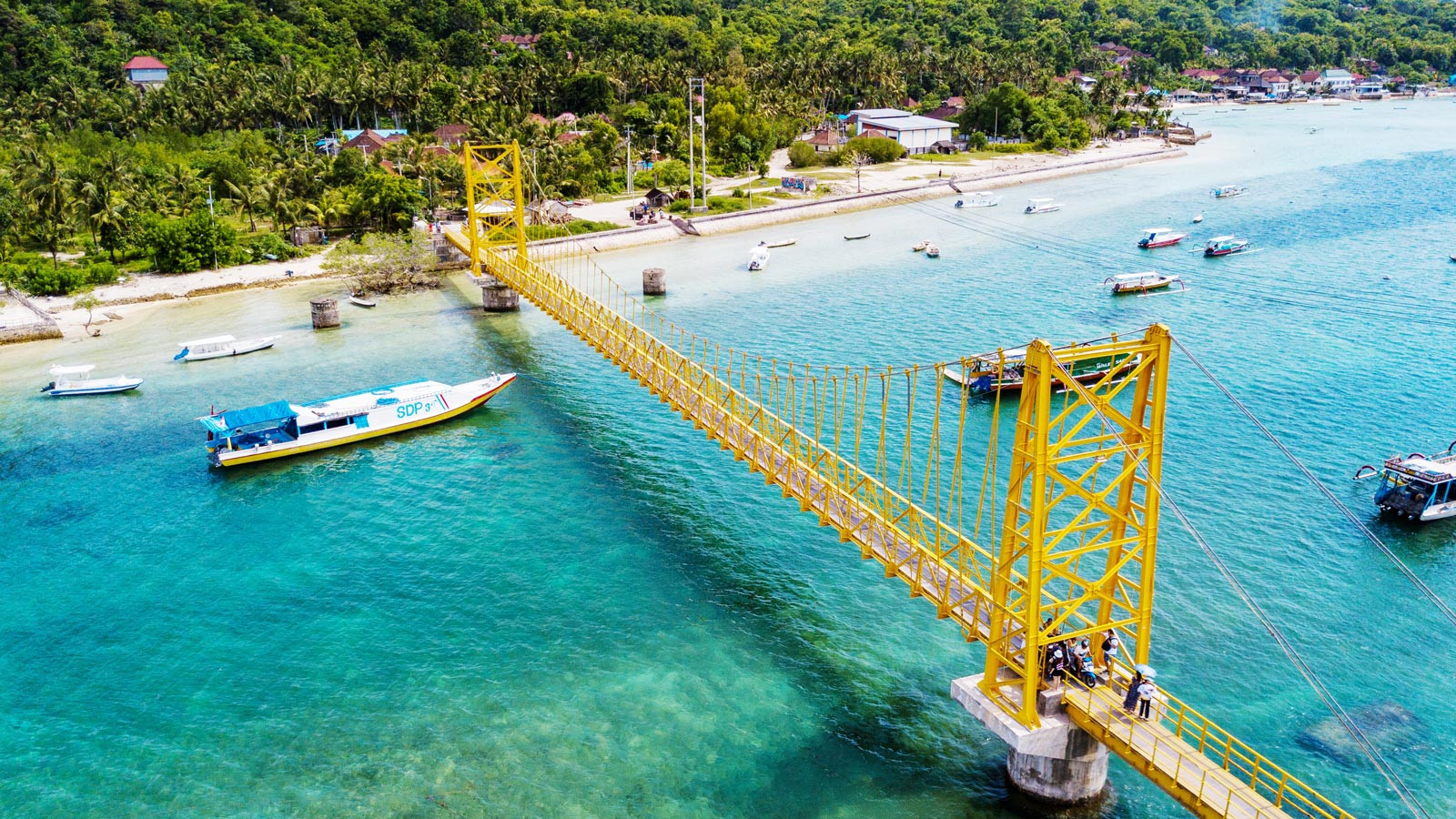 Panduan-Liburan-Ke-Nusa-Lembongan-Bali-Feature-Image.jpg